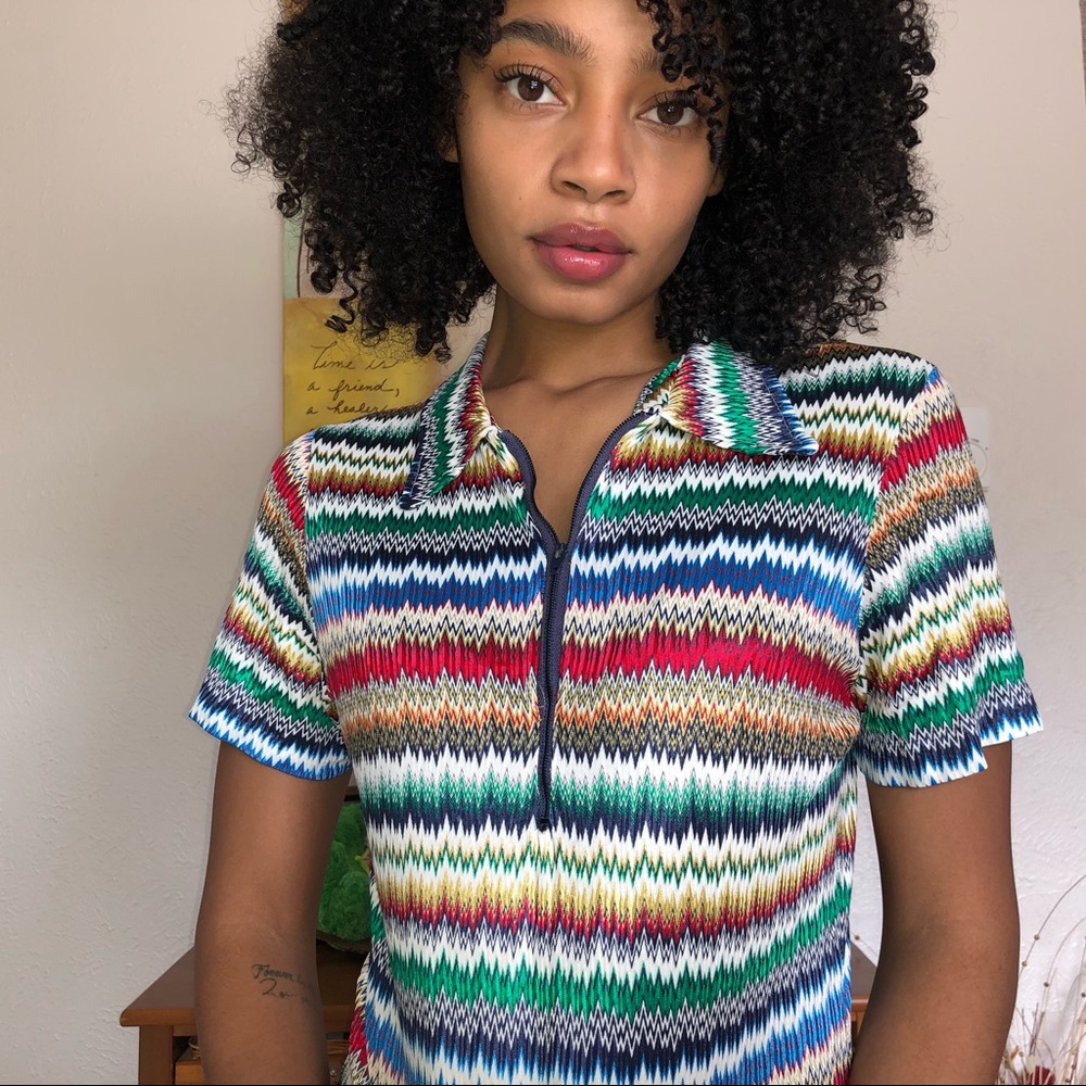 💋SOLD💋Multicolored Half Zip Top - Picture 3 of 5